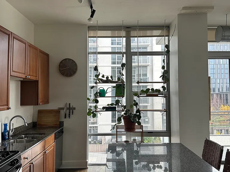901 W Madison St #606 — Photo 13