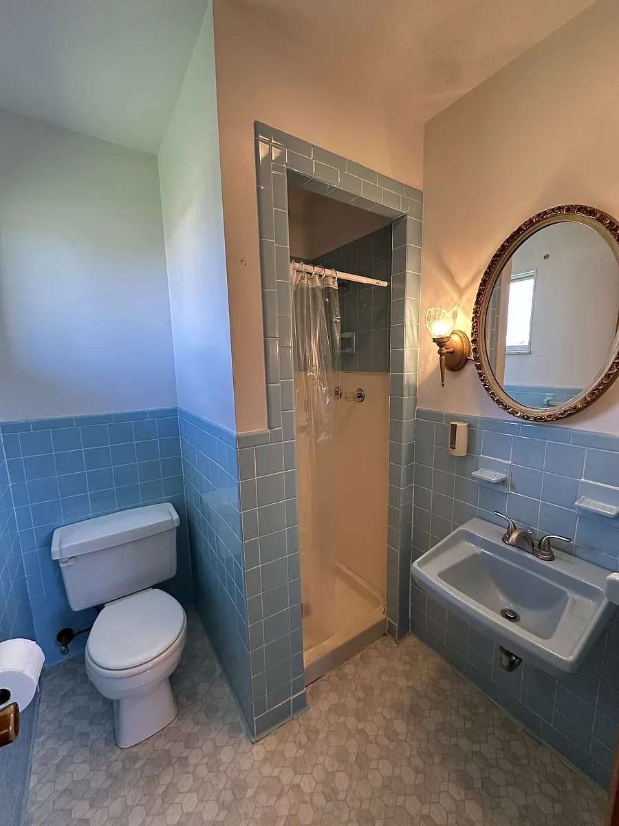 Building Photo - 457 Jerry St