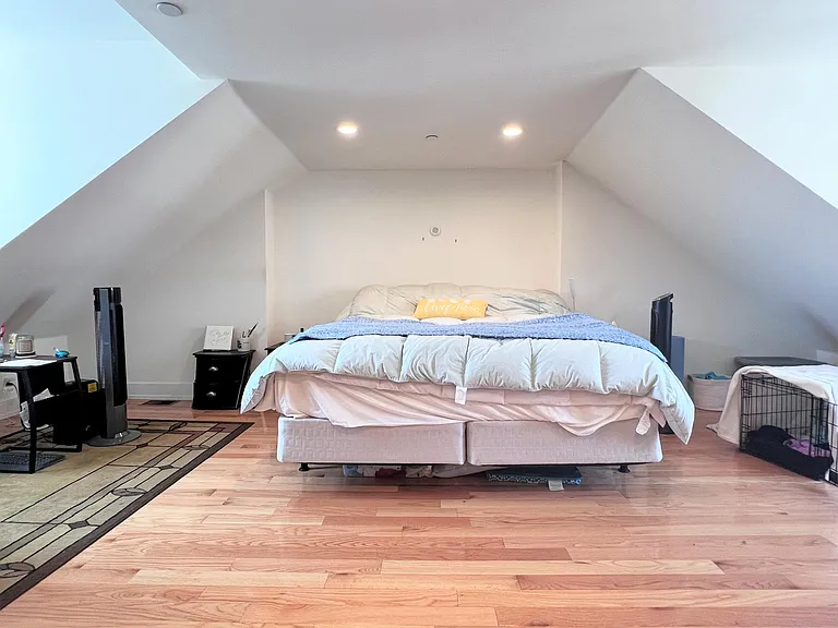 721 N 5th St #3F — Photo 13
