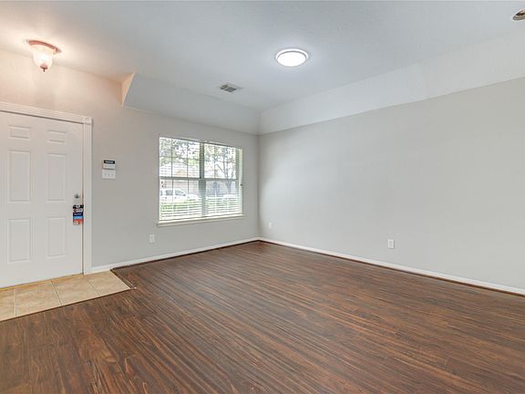 3rd image of 18822 Appletree Ridge Rd