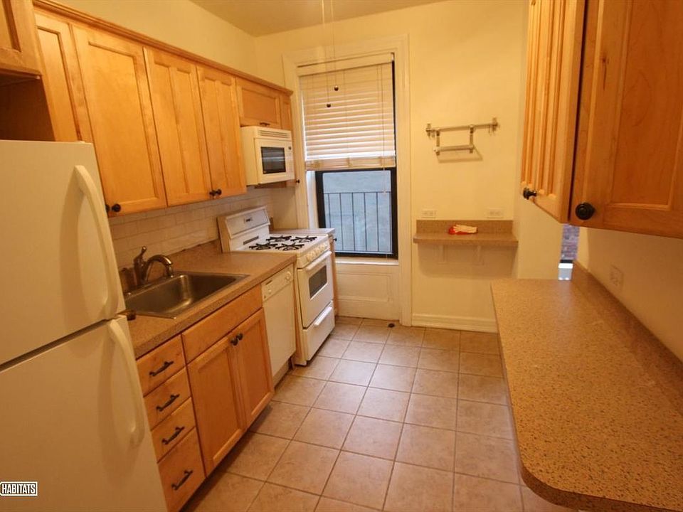 2nd image of 1643 York Ave APT 5W