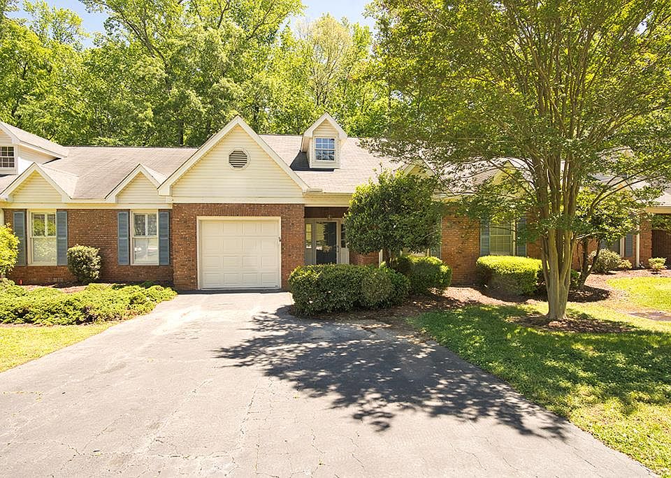 1st image of 115 Devon Park Dr