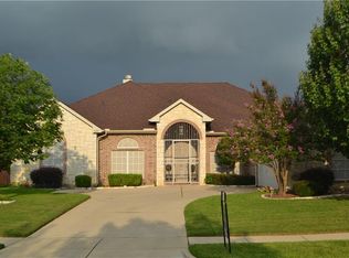 8103 Latigo Dr, Arlington, TX 76001
