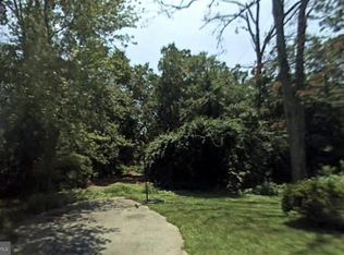 7937 E Riverside Dr, Pasadena, MD 21122