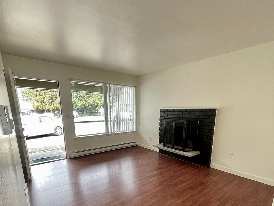 1st image of 508 27th St SE #5