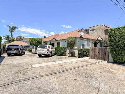 7049 Kester Ave, Van Nuys, CA, 91405
