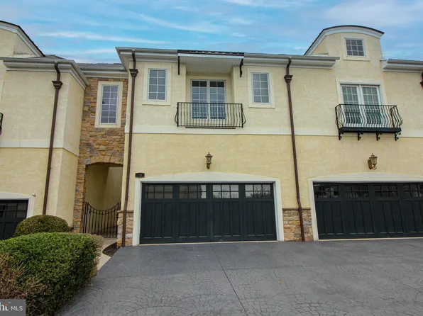 28 Breyer Ct #F, Elkins Park, PA 19027
