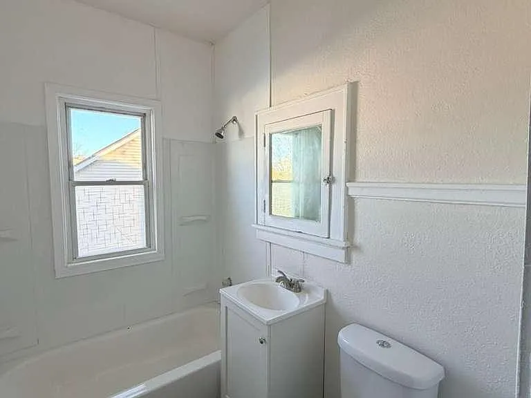 Unit Photo