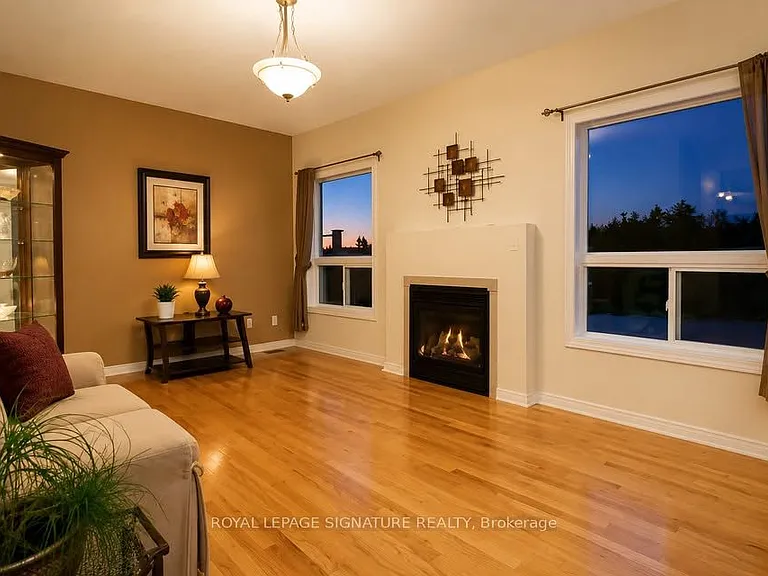 112 Barnwood Dr — Photo 8