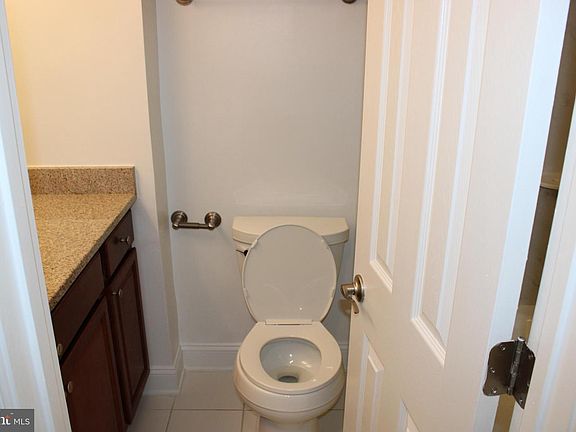 5th image of 2301 Greenery Ln #1035