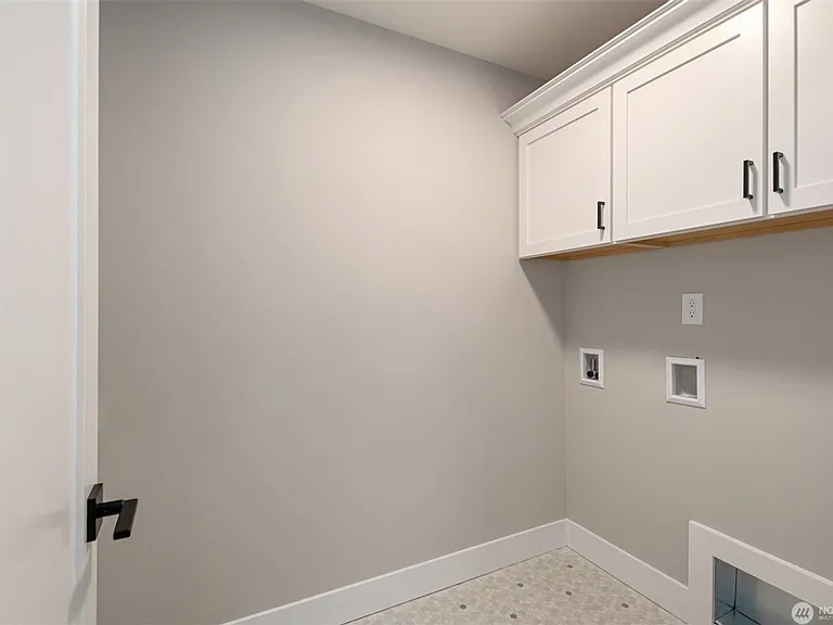 7585 S 130th Pl — Photo 11