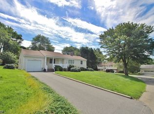 23 Christopher St, Dover, NJ 07801