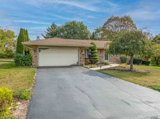 4628 Rainbow Rdg, Rockford, IL 61109