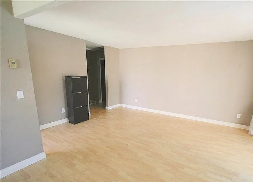 2 bed, 912 sqft, $2,599 — Photo 4