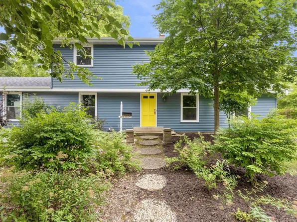 N98W6245 Oriole LANE, Cedarburg, WI 53012
