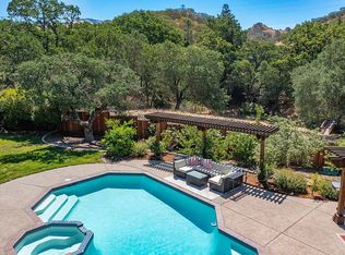 1889 Burl Hollow Ct, Walnut Creek, CA 94596