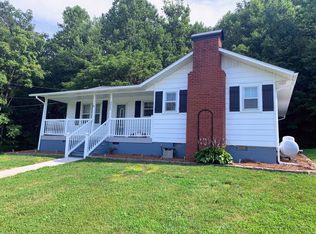 2900 Blueberry Ridge Rd, Jonesville, NC 28642