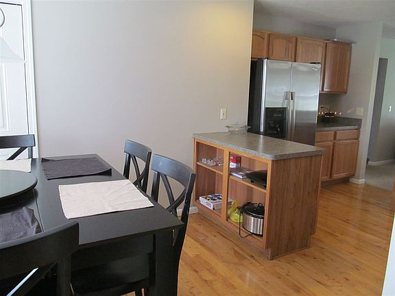 3rd image of 51821 Cresswell Dr