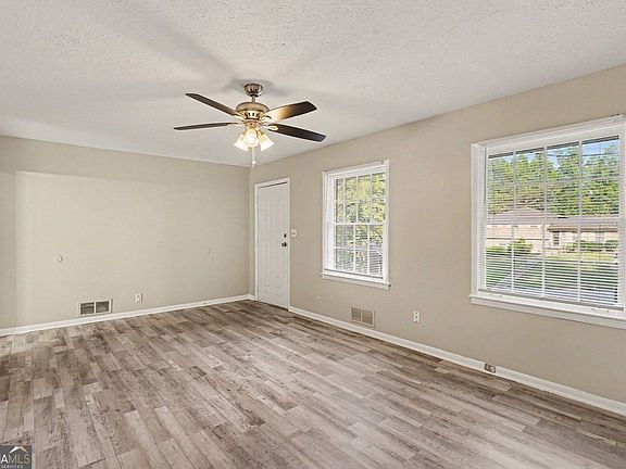 5th image of 4077 Rockey Valley Dr