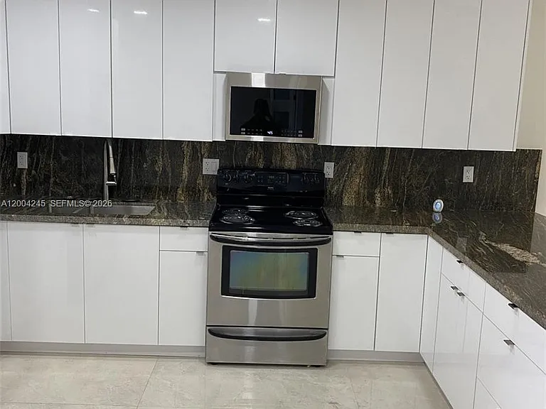 12227 SW 24th Ter #30 — Photo 9