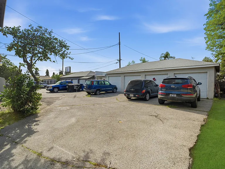 7227 Beck Ave #1/2 — Photo 6