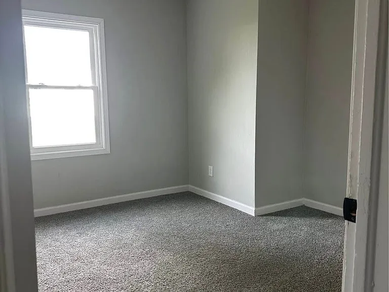 112 Cherry Acres Dr — Photo 3