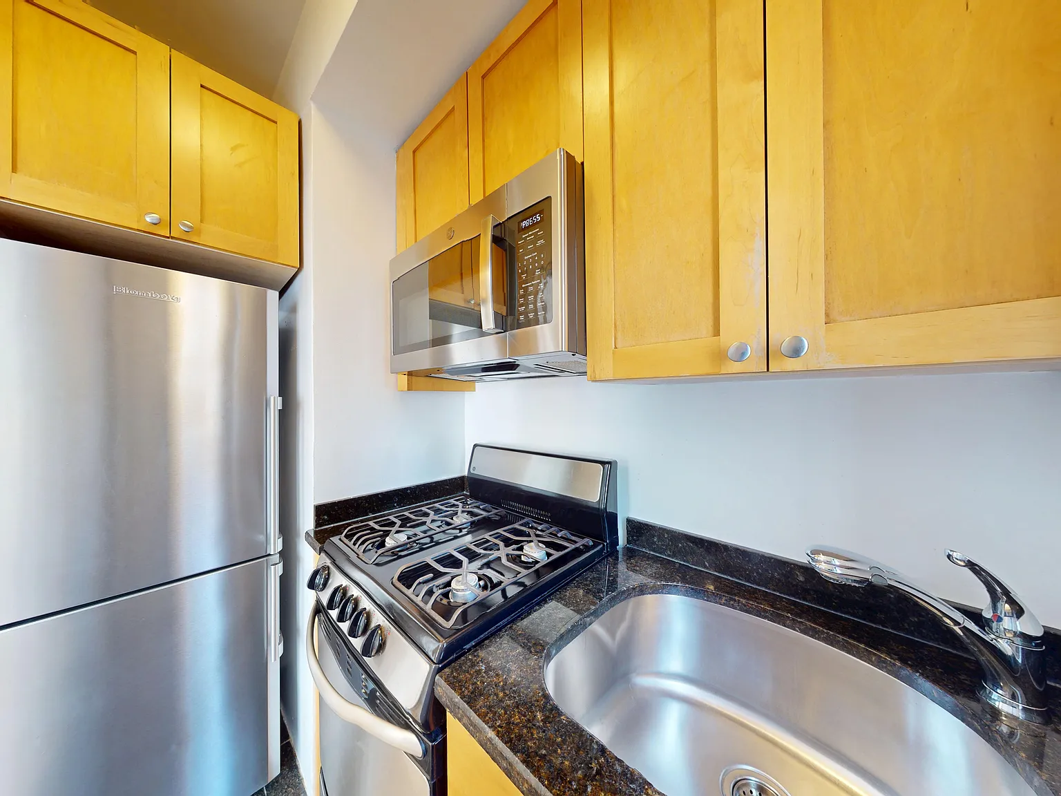 141 East 56th Street — Photo 4