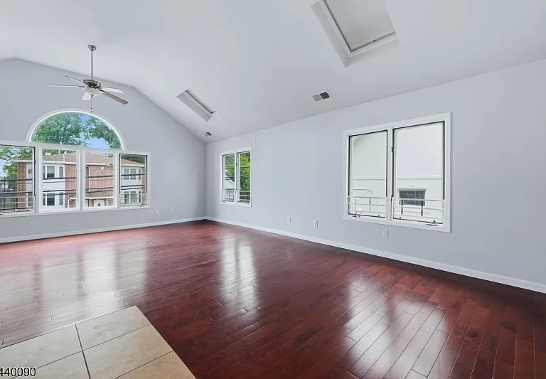 410 Lafayette Ave #2 — Photo 3
