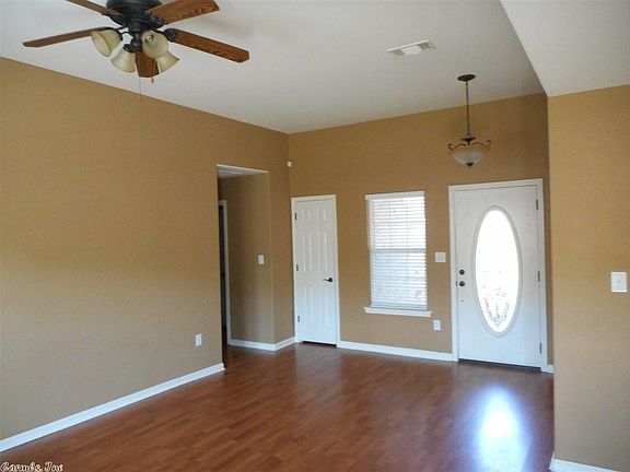5th image of 1728 White Oak Ln