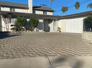 17253 Victory Blvd, Van Nuys, CA 91406