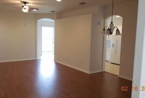 Living Room/Dining Room