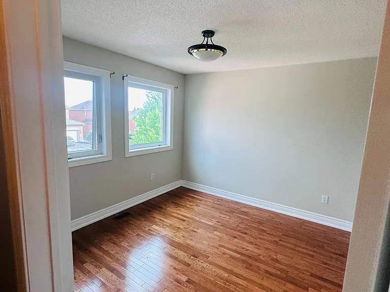 15 Beaverhall Rd — Photo 11