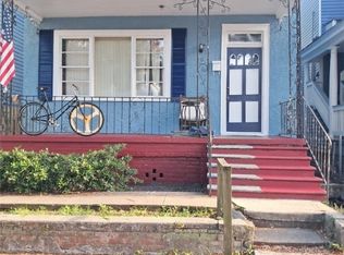 221 W 39th St, Savannah, GA 31401
