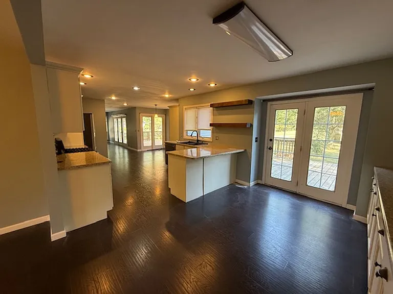 5820 Iron Bridge Rd — Photo 5