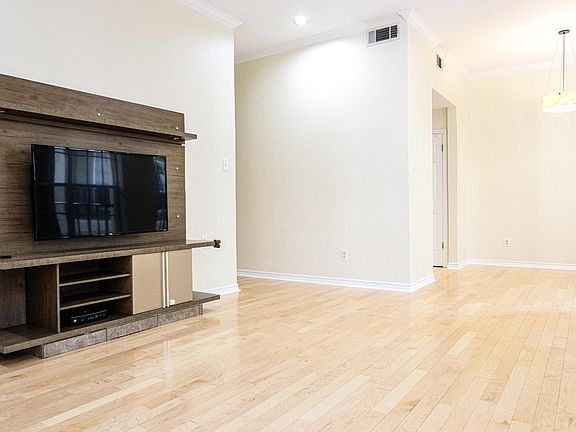 5th image of 3311 Blackburn St APT 114