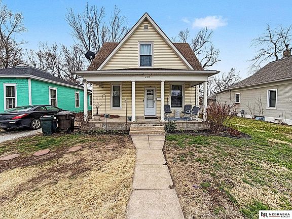 2nd image of 2819 U St