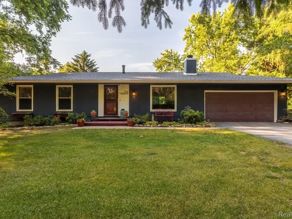 7660 Marshall Rd, Dexter, MI 48130