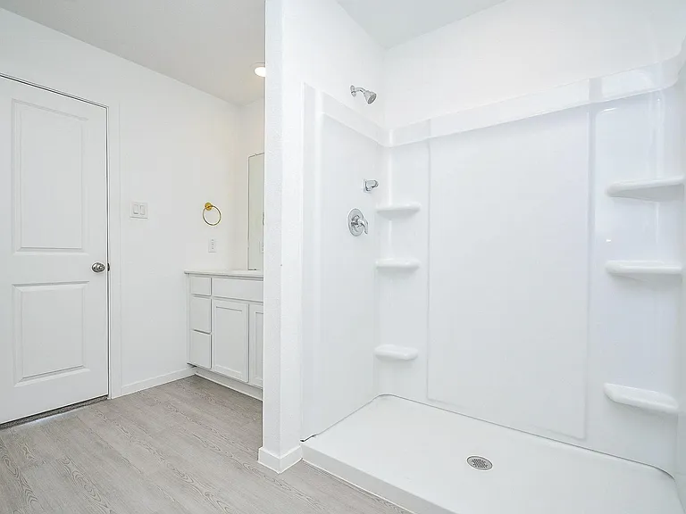 2815 Fountain Woods Dr — Photo 28