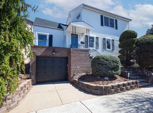 427 Kennedy Dr, Fairview, NJ 07022