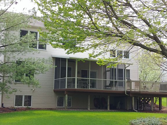 2nd image of 4567 Woodcreek Dr SE