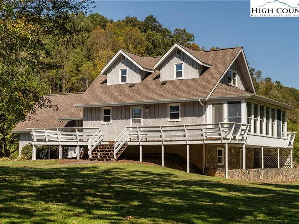 410 River Drive, Warrensville, NC 28693