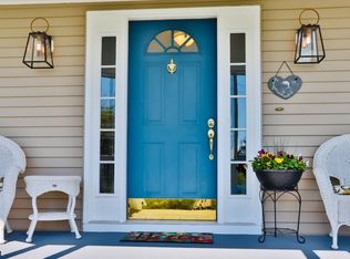 5 Nicholas Ct, Annandale, NJ 08801