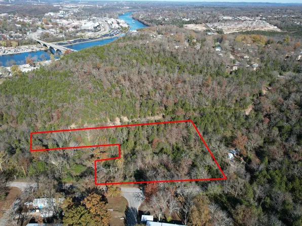 000 Lakeview Drive, Hollister, MO 65672