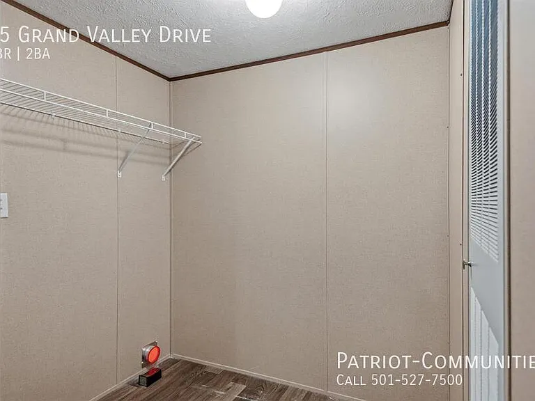 15 Grand Valley Dr — Photo 10
