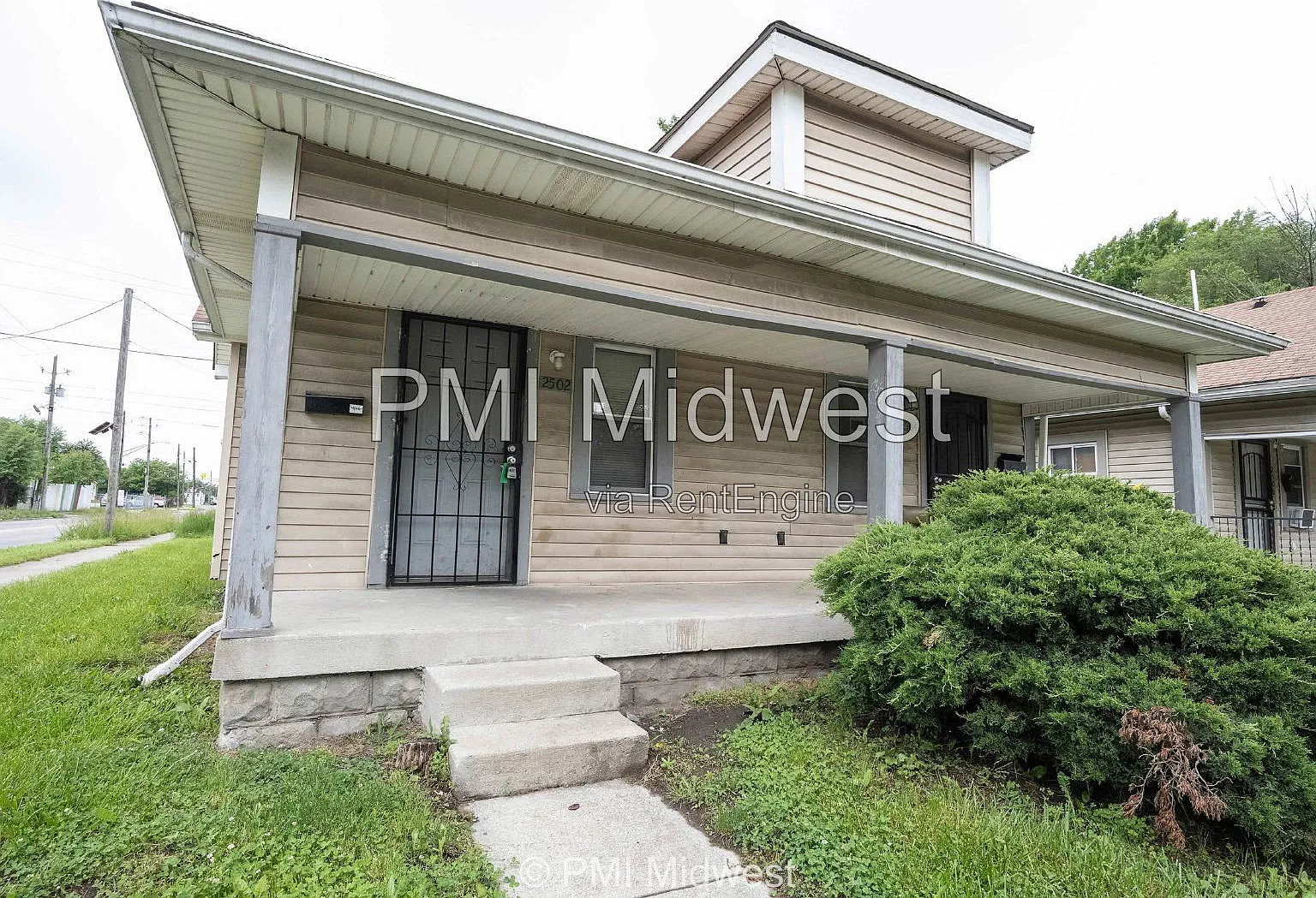 2 bed, 1.0 bath, 574 sqft, $1,199 — Photo 2