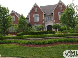 5550 Leeds Ct, Oakland Township, MI 48306