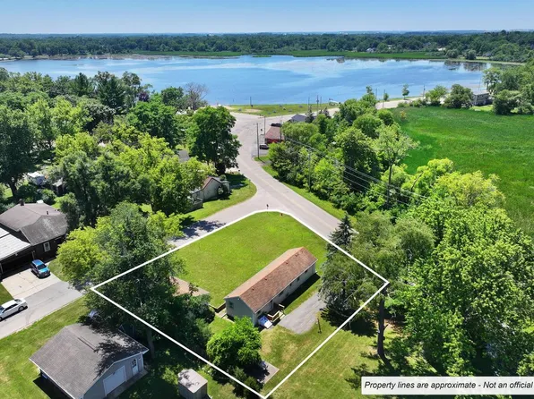 N1480 Orchid DRIVE, Genoa City, WI 53128