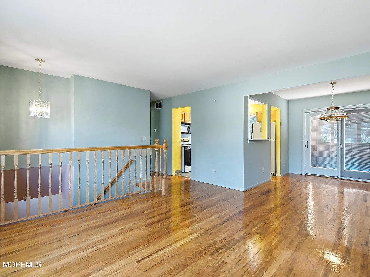 3 bed, 1.5 bath, 1660 sqft, $3,500 — Photo 3