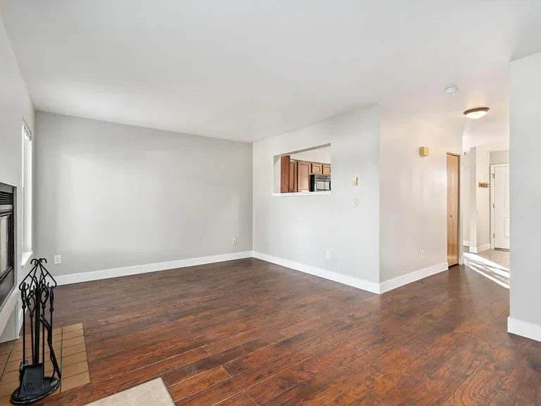 3465 Lochwood Dr #J39 — Photo 10