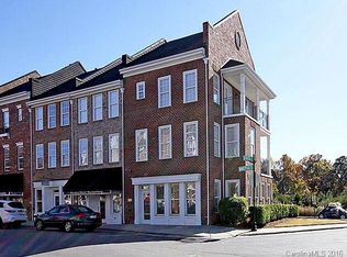 153 Marketplace Ave, Mooresville, NC 28117